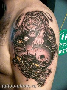 фото тату тигр и дракон 07.12.2018 №023 - tattoo tiger and dragon - tattoo-photo.ru